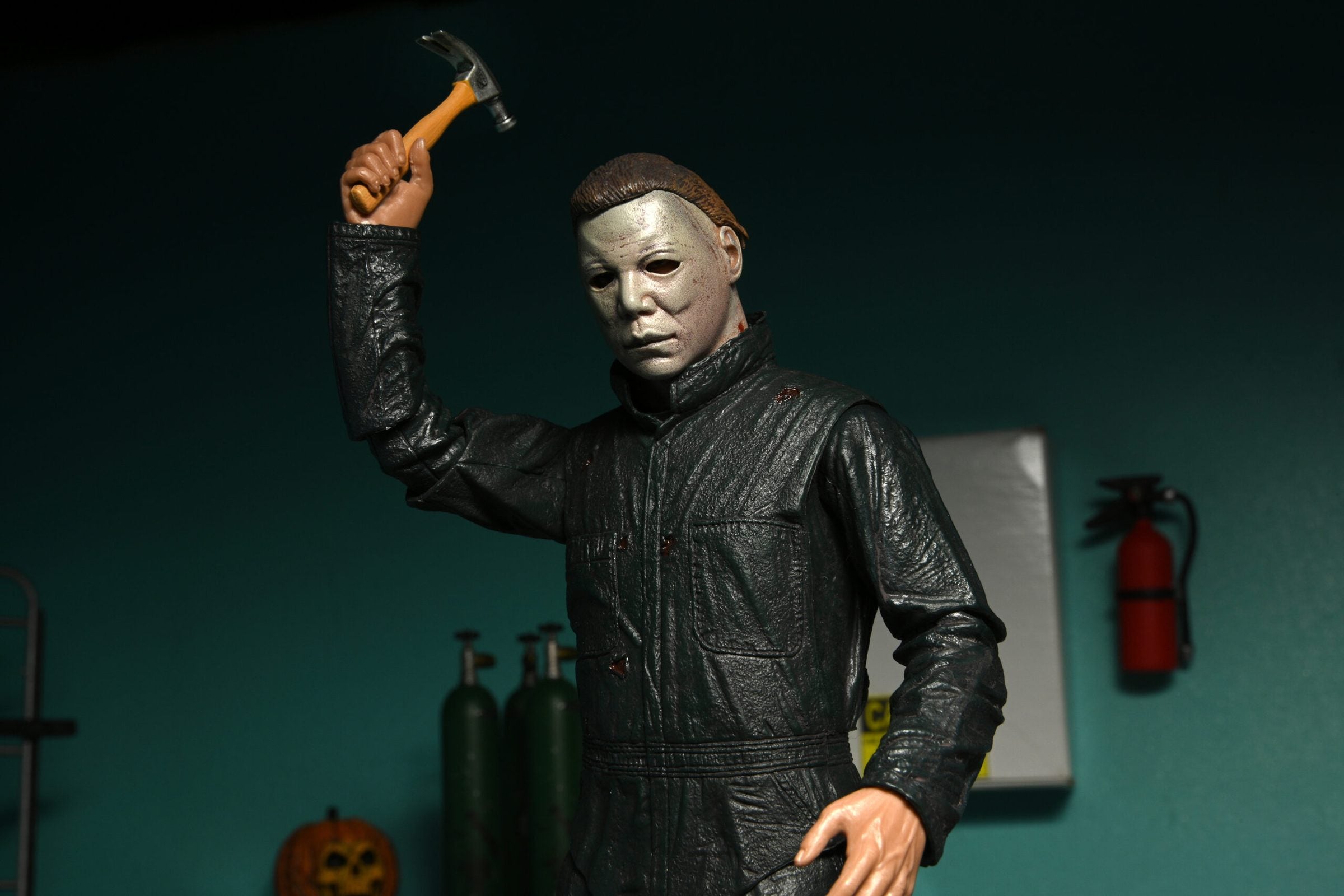 Neca Figura de Accion Ultimate: Halloween - Ultimate Michael Myers y Dr Loomis 2 pack 7 Pulgadas Preventa - Akiba